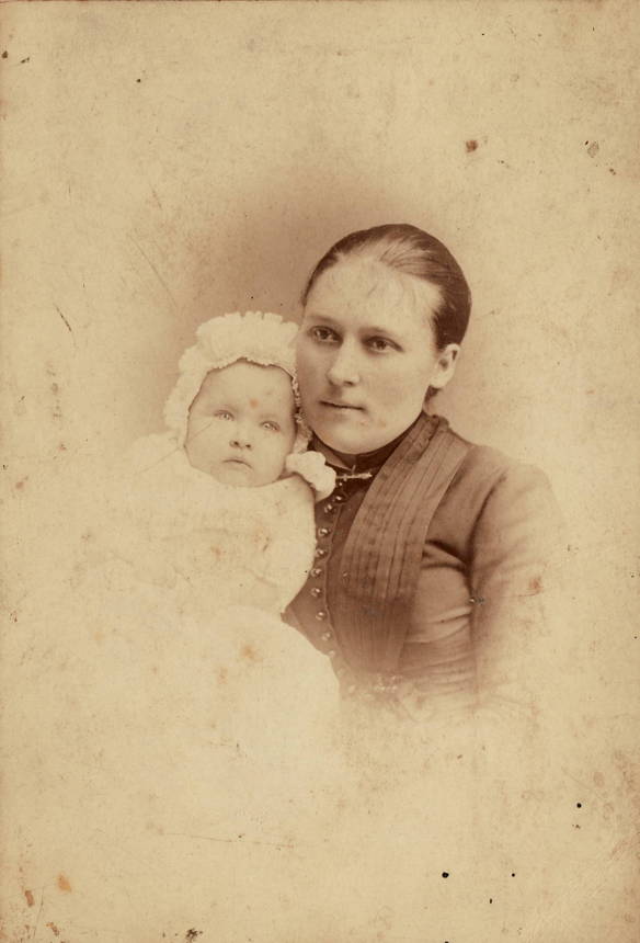 Ethel Neate and Ruth Willway Neate, 1887