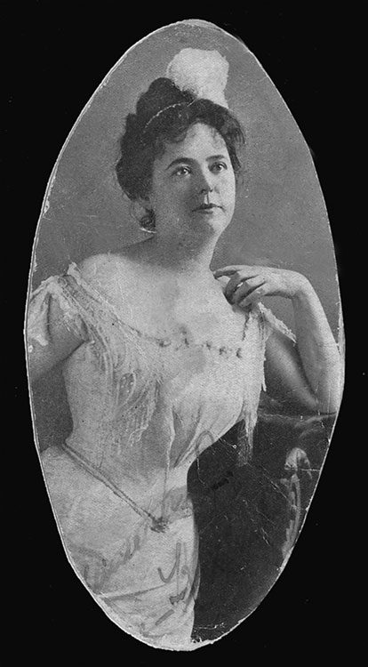 Lilian Slinkey, 1890s